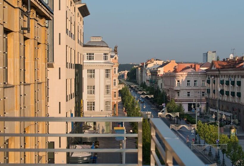 Congress Avenue Hotel