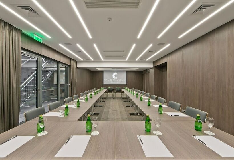 Congress Avenue Hotel