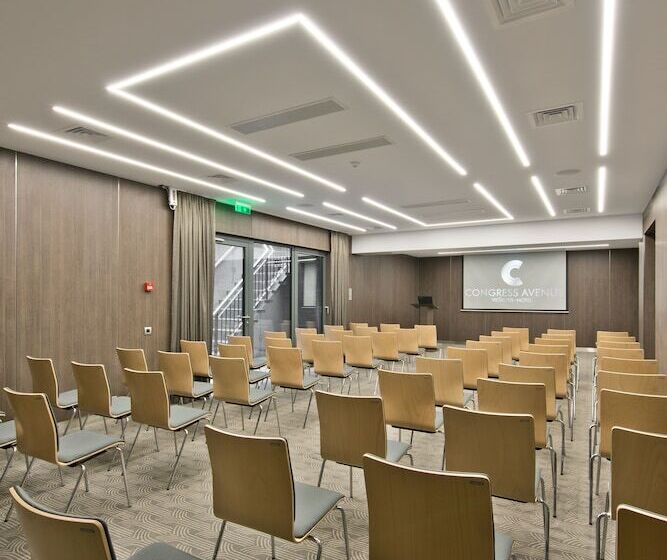 Congress Avenue Hotel