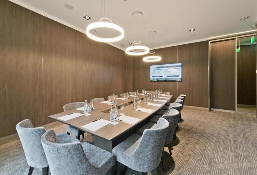 Congress Avenue Hotel