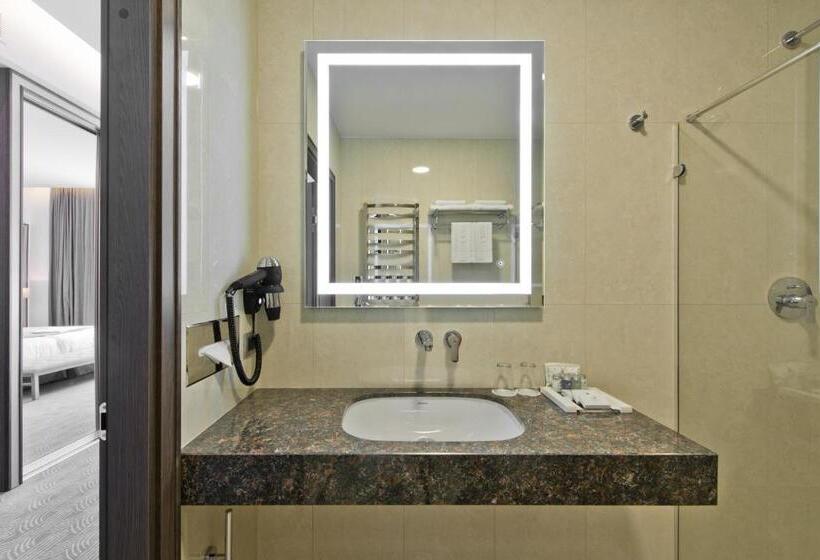 Congress Avenue Hotel