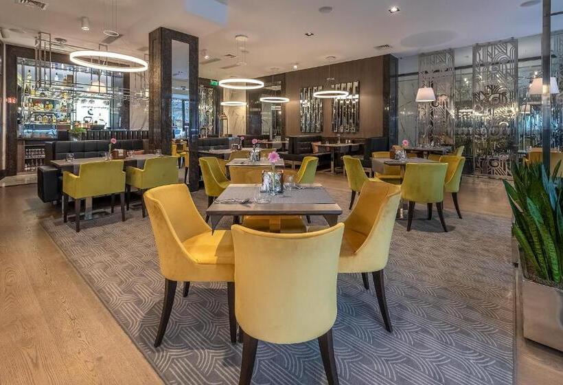 Congress Avenue Hotel