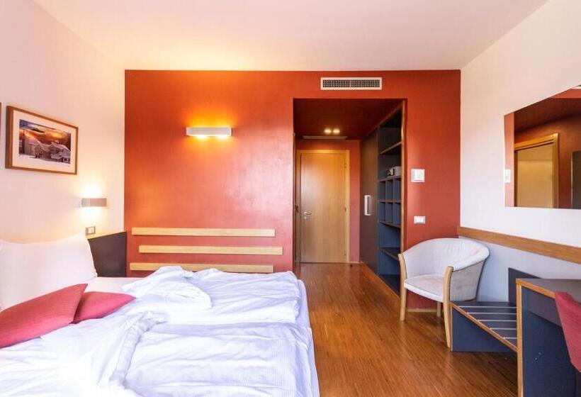 בית מלון כפרי Cortese