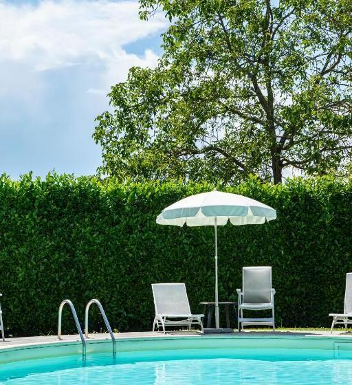 בית מלון כפרי Cortese