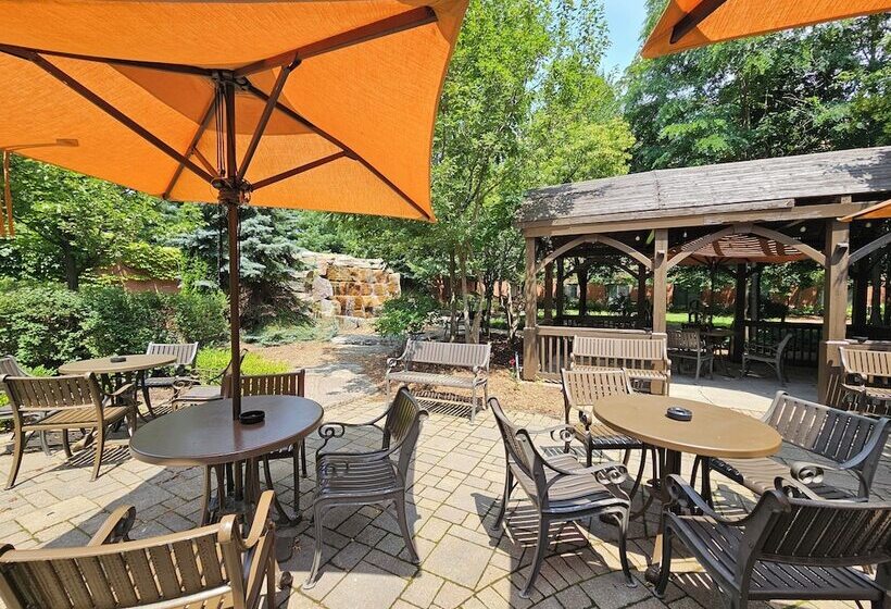 בית מלון כפרי Courtyard By Marriott Hamilton