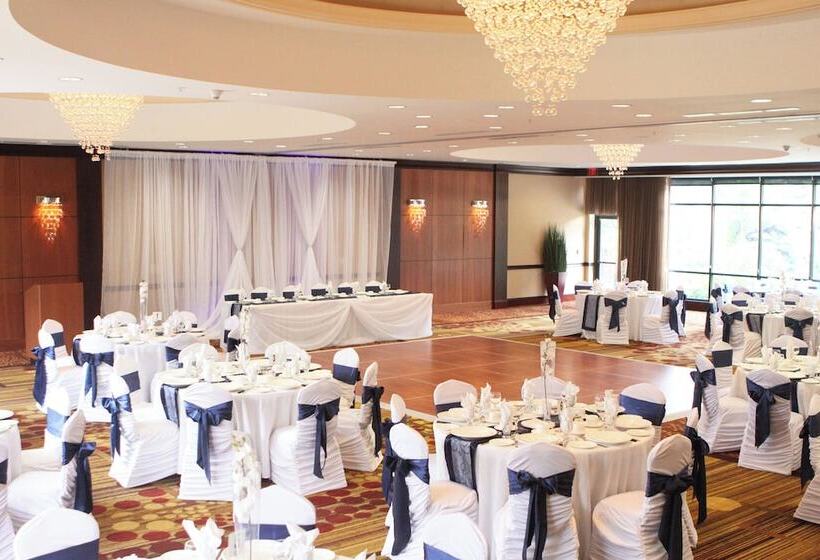 בית מלון כפרי Courtyard By Marriott Hamilton