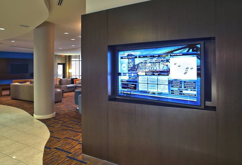 בית מלון כפרי Courtyard By Marriott Hamilton