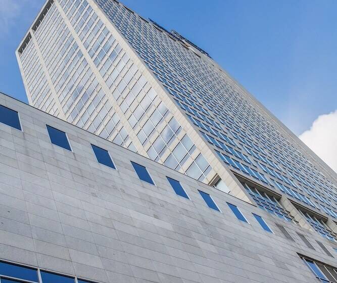 هتل Courtyard By Marriott Katowice City Center