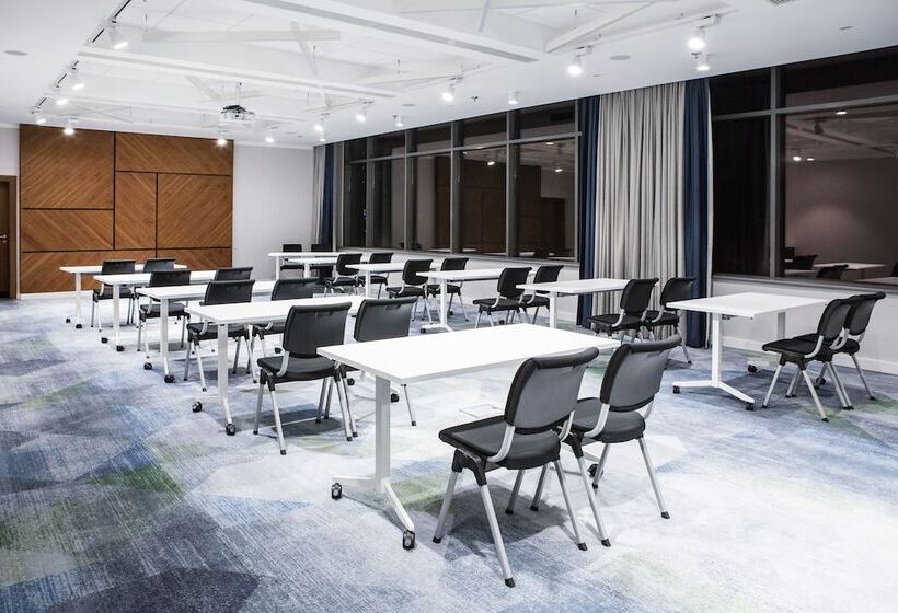 هتل Courtyard By Marriott Katowice City Center