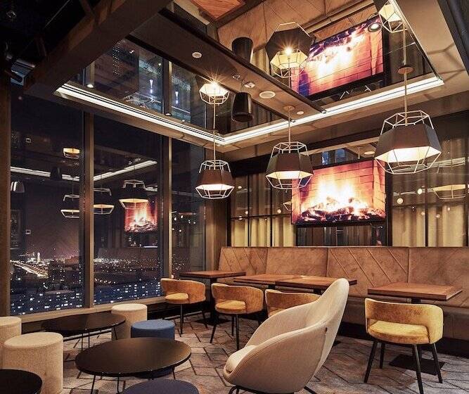 هتل Courtyard By Marriott Katowice City Center