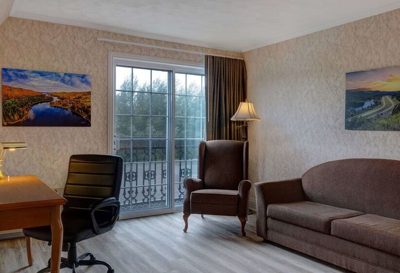Отель Days Inn By Wyndham Edmundston