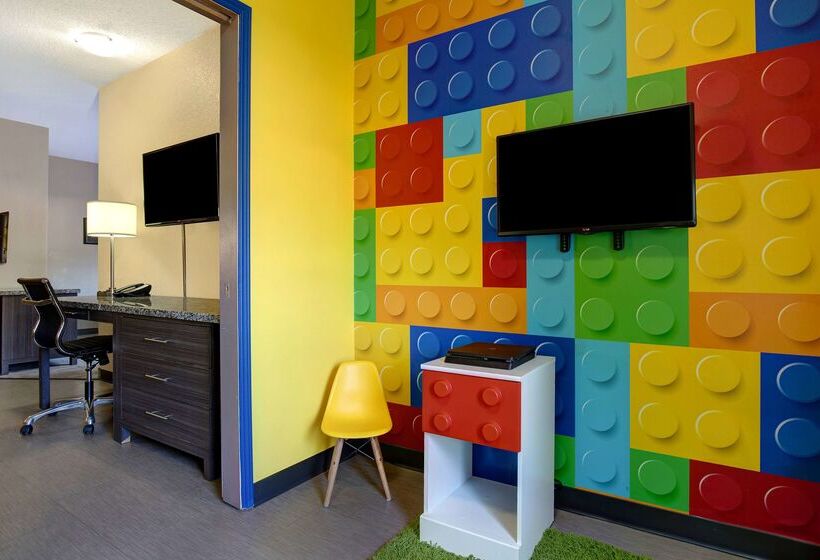 בית מלון כפרי Days Inn By Wyndham Medicine Hat