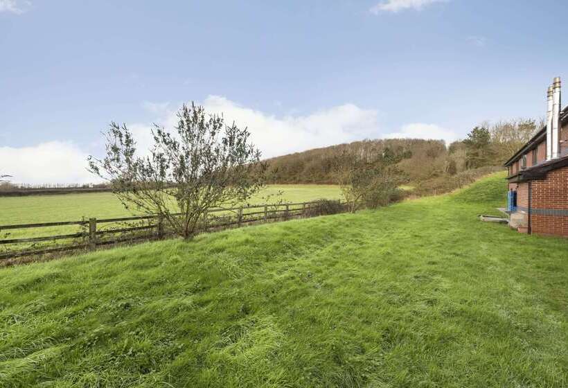 فندق Days Inn Michaelwood M5