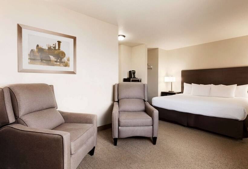 فندق Days Inn By Wyndham Steinbach