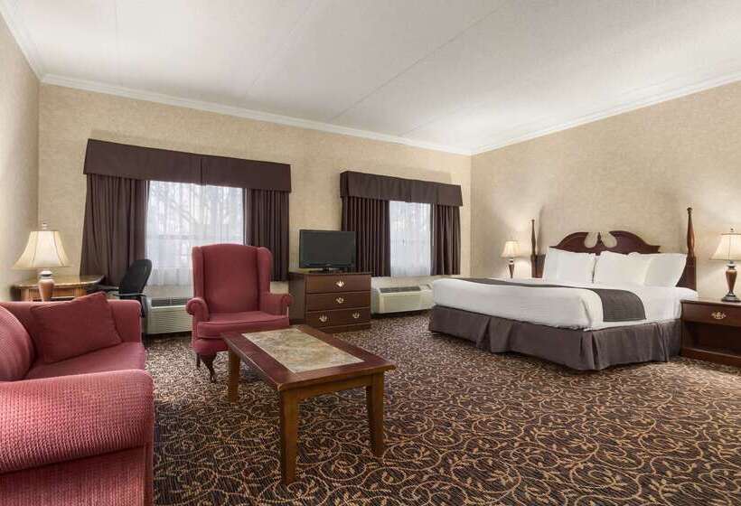 ホテル Days Inn By Wyndham Toronto East Lakeview