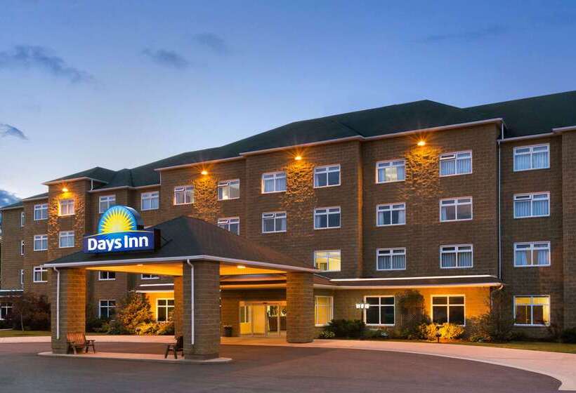 Отель Days Inn By Wyndham Oromocto Conference Centre
