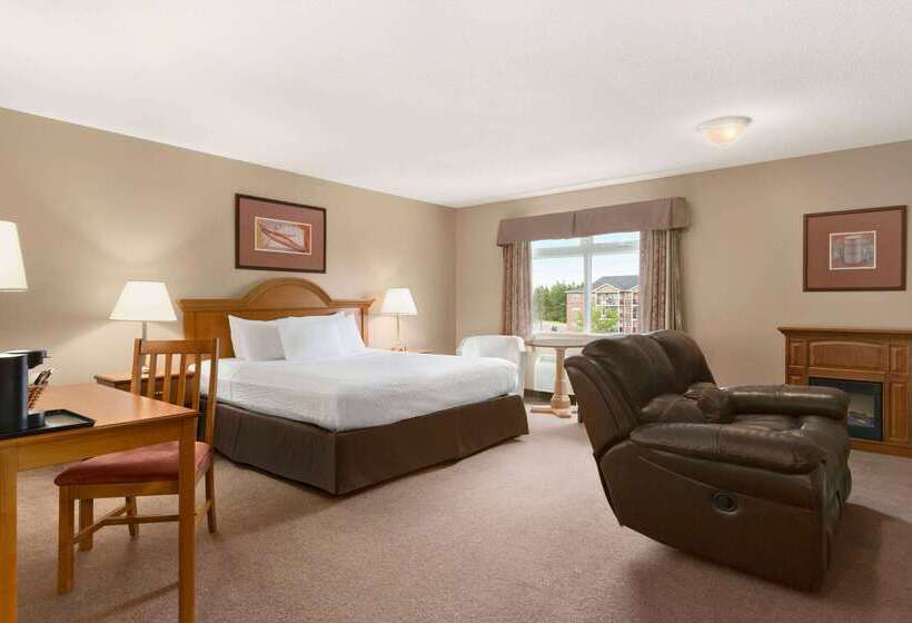 Отель Days Inn By Wyndham Oromocto Conference Centre