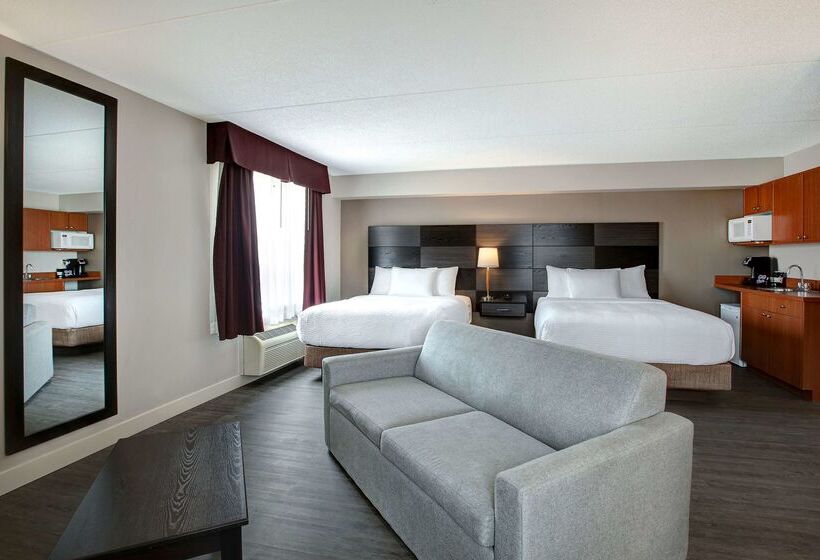 בית מלון כפרי Days Inn & Suites By Wyndham Collingwood