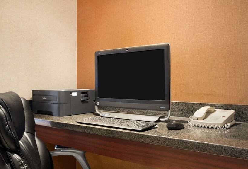 호텔 Days Inn & Suites By Wyndham Langley