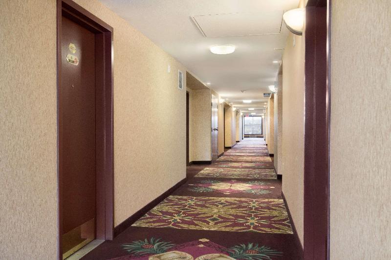 호텔 Days Inn & Suites By Wyndham Langley