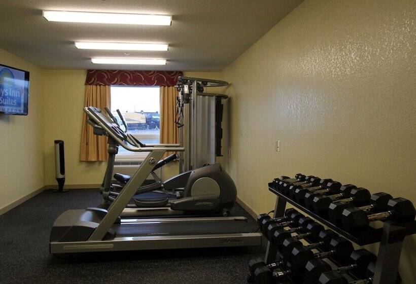 فندق Days Inn & Suites By Wyndham Thompson