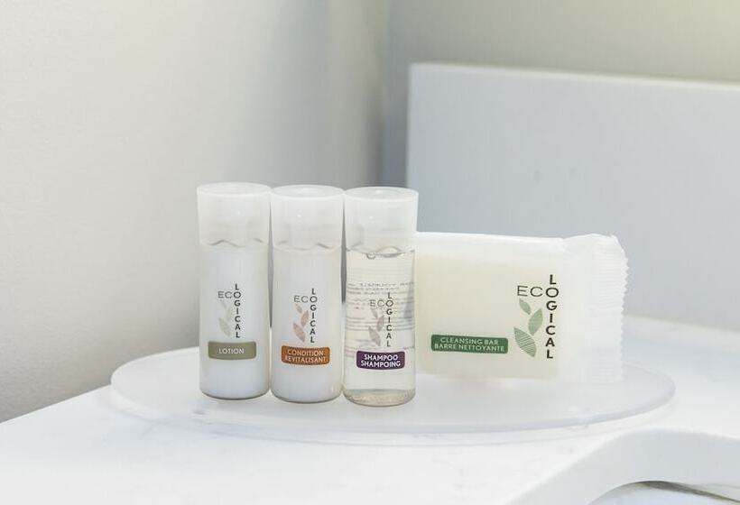 فندق Days Inn & Suites By Wyndham Thompson