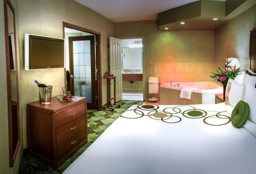 בית מלון כפרי Deerfoot Inn And Casino