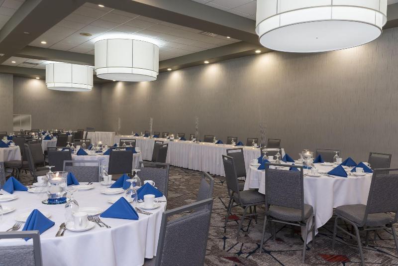 Sonesta Hotel Grand Rapids Airport