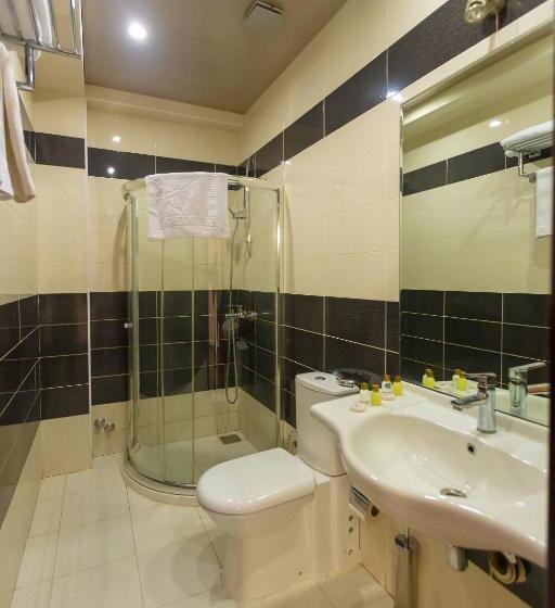 酒店 Diplomat Suites