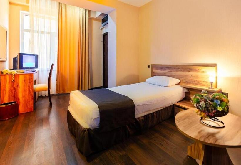 酒店 Diplomat Suites