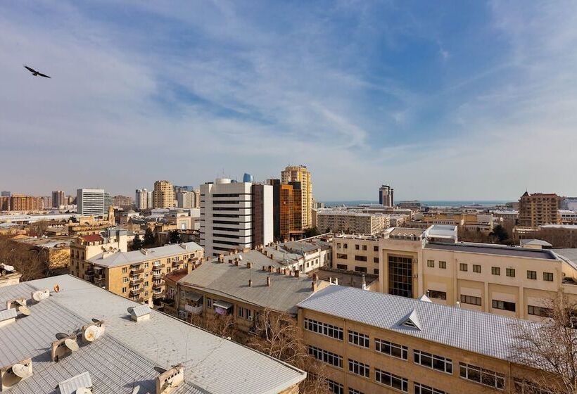 酒店 Diplomat Suites