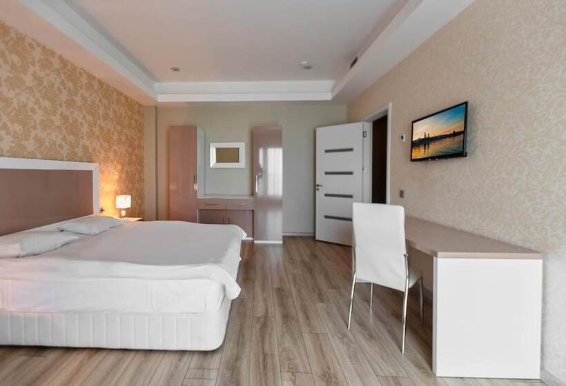 酒店 Diplomat Suites