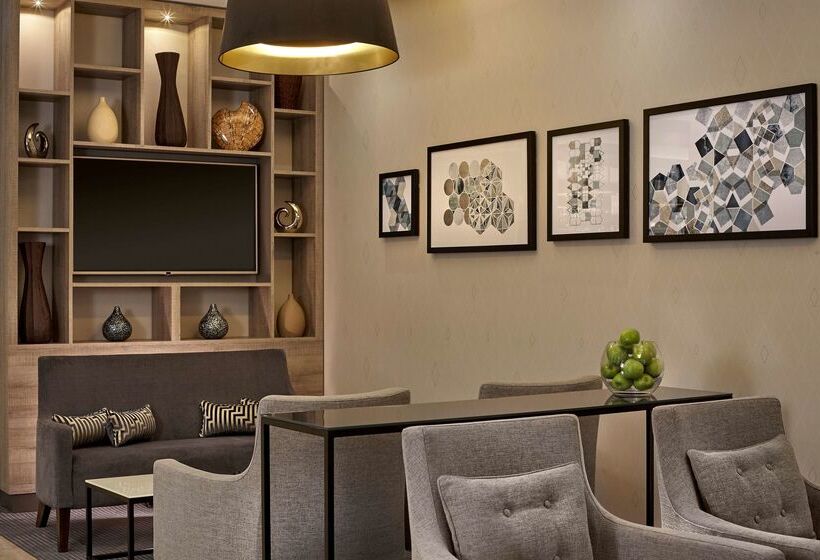 فندق Doubletree By Hilton Coventry Building Society Arena
