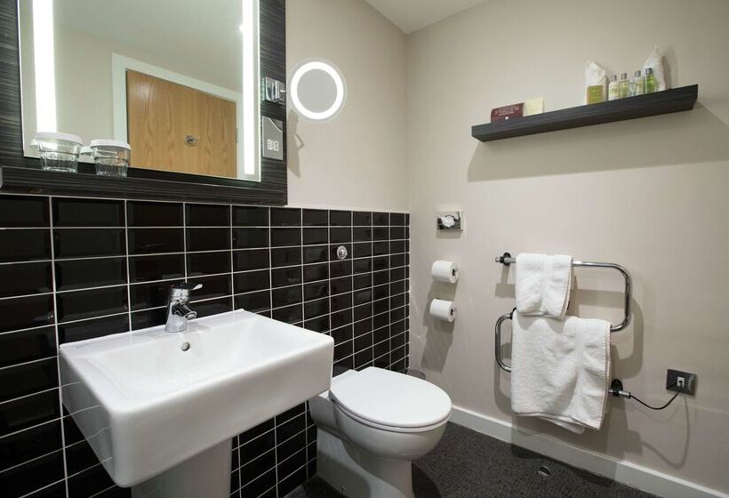 فندق Doubletree By Hilton Coventry Building Society Arena