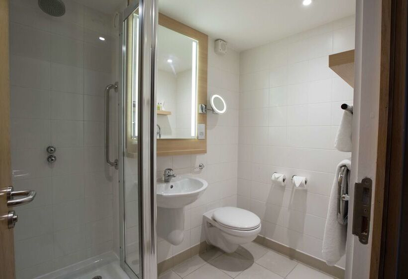 فندق Doubletree By Hilton Coventry Building Society Arena
