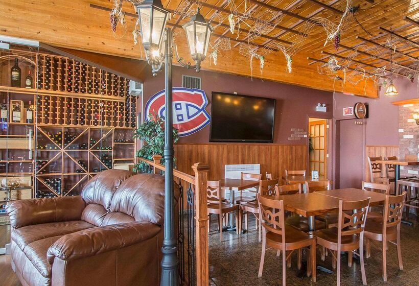 酒店 Econo Lodge Forestville