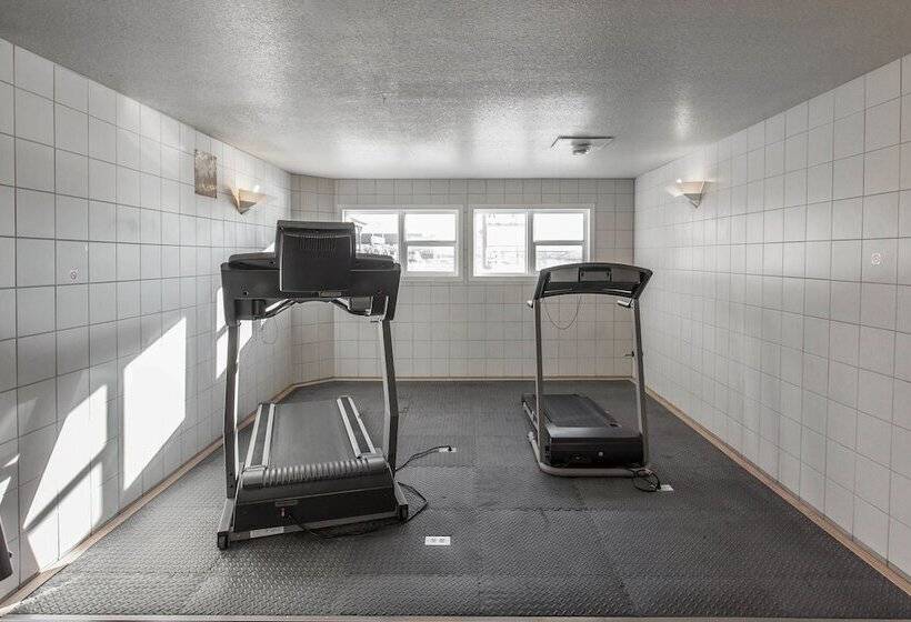 ホテル Empire Inn & Suites