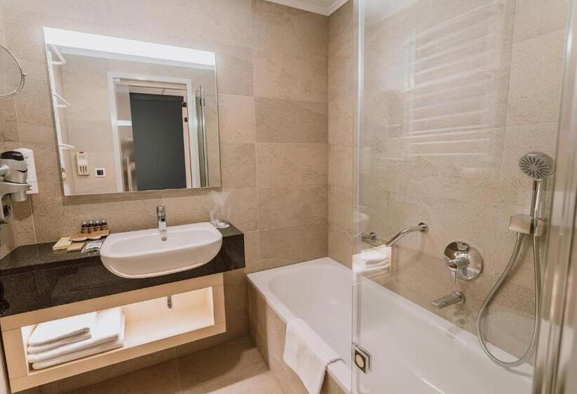 בית מלון כפרי Ensana Sovata