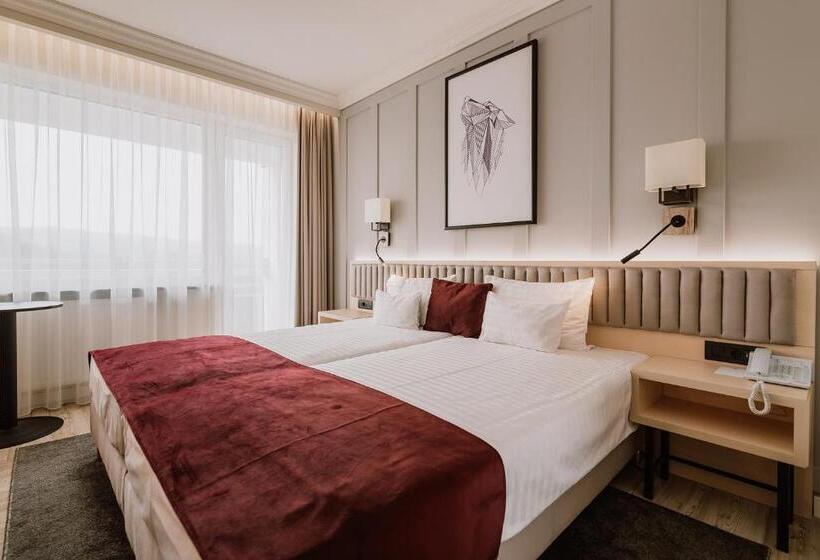 בית מלון כפרי Ensana Sovata