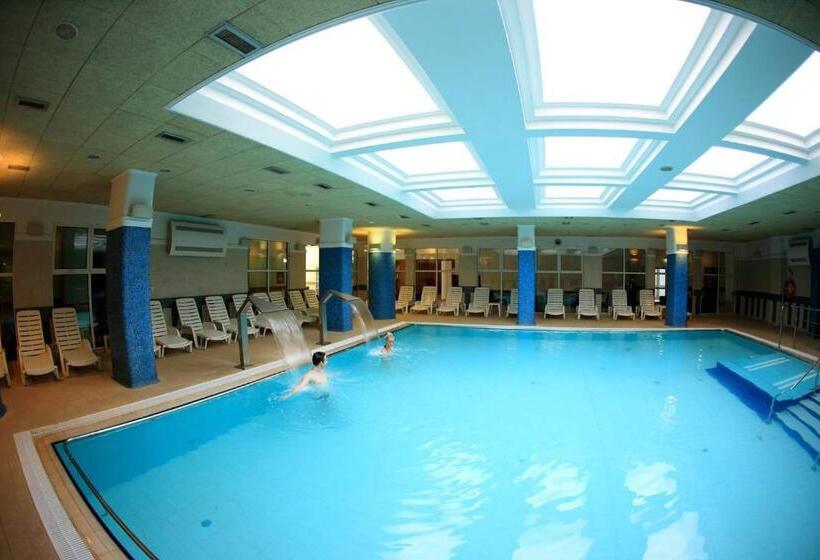 בית מלון כפרי Ensana Sovata