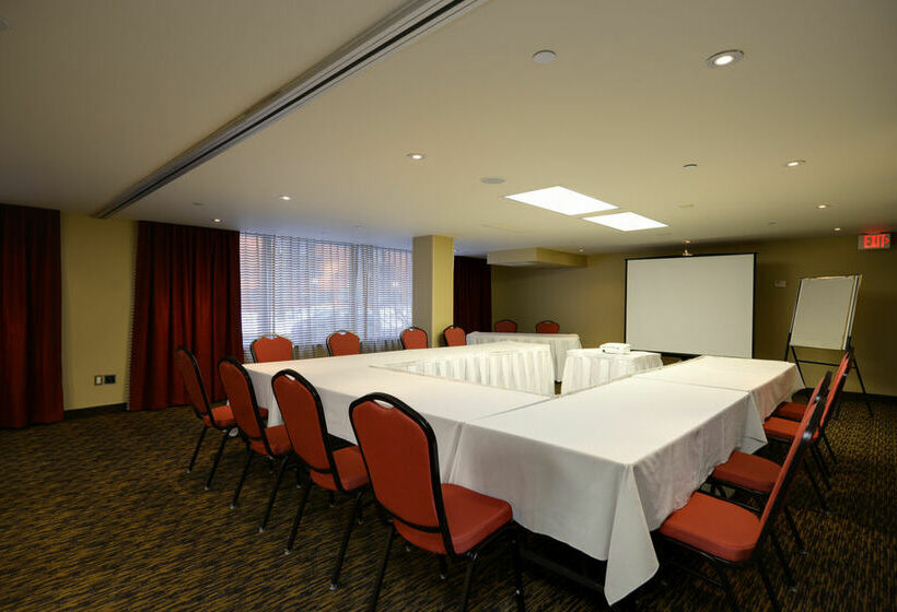 Отель Extendedstay Deluxe Ottawa