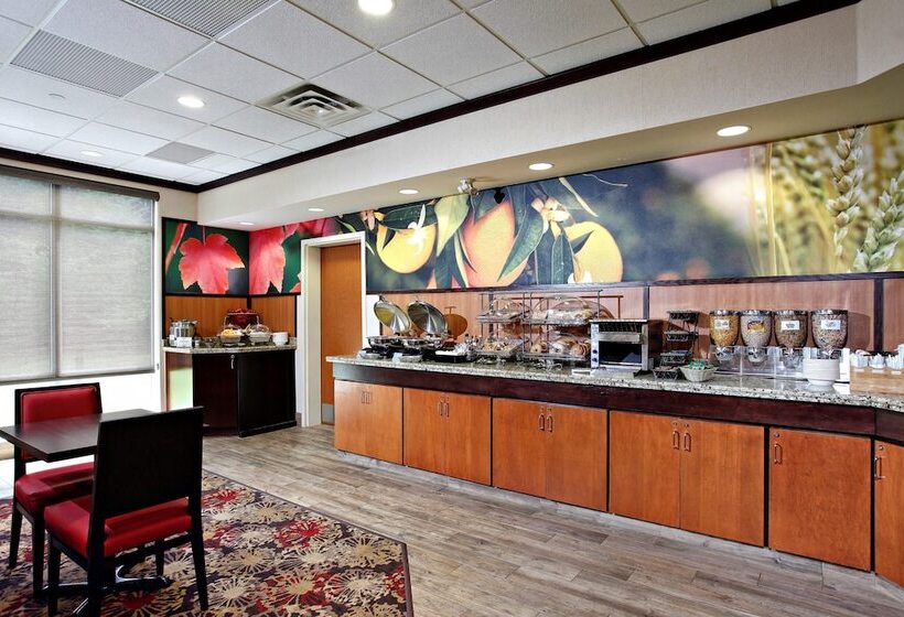 호텔 Marriott Fairfield Sudbury