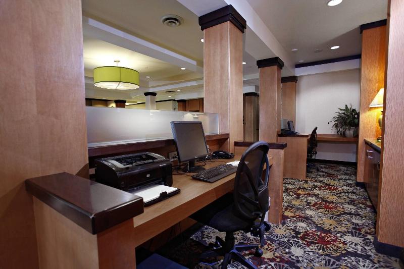 ホテル Marriott Fairfield Sudbury
