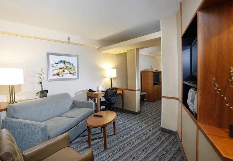 호텔 Marriott Fairfield Sudbury