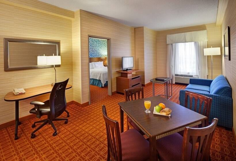 酒店 Fairfield Inn & Suites By Marriott Toronto Airport