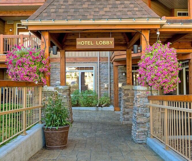 호텔 Falcon Crest Lodge By Clique