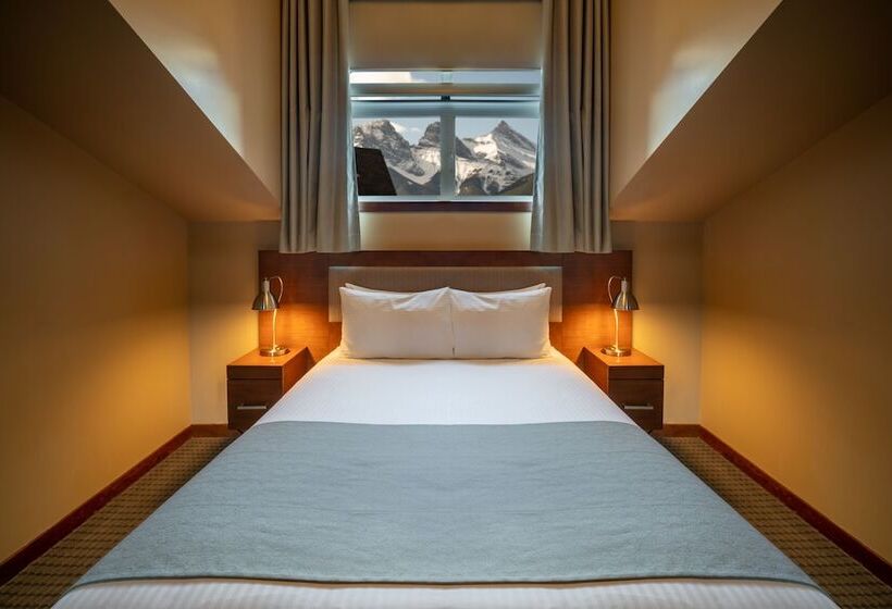 호텔 Falcon Crest Lodge By Clique