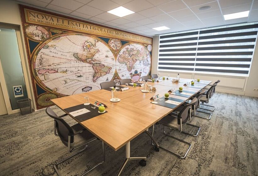 Flonk Hotel Groningen Centre, Bw Signature Collection