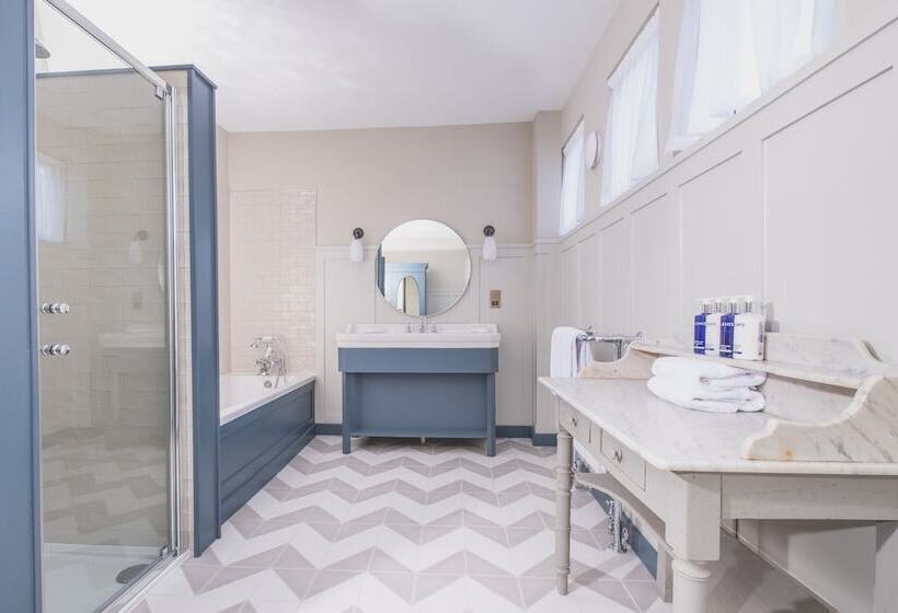 Отель Fowey Hall