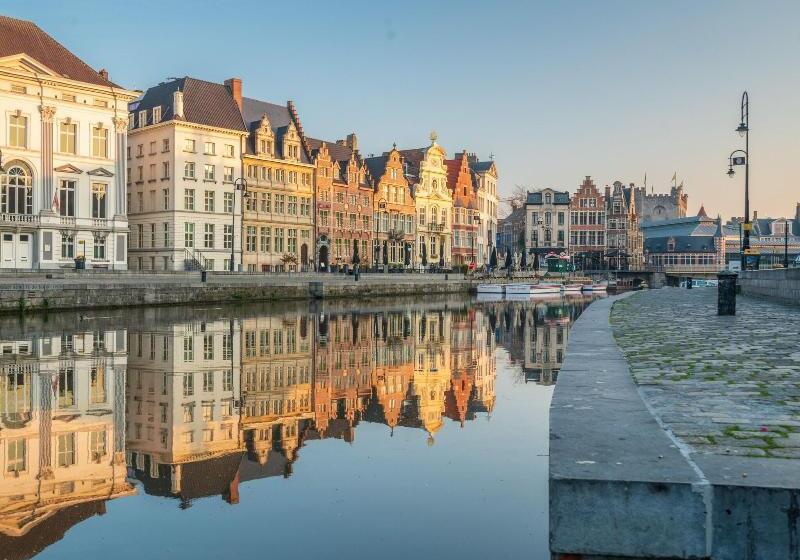 ホテル Ghent Marriott